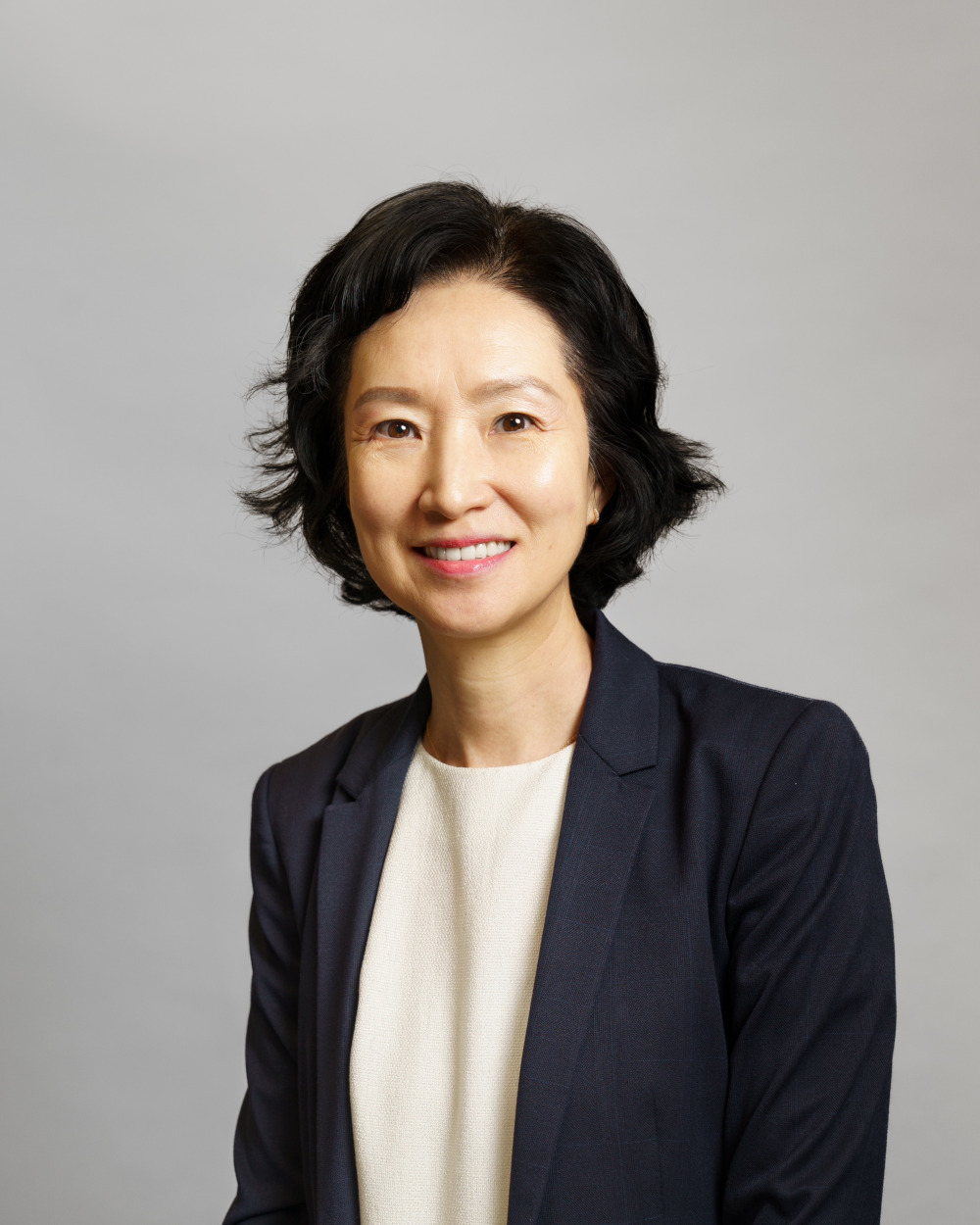 Dr. Yumi Shin